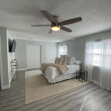 Modern Townhome Тампа Экстерьер фото