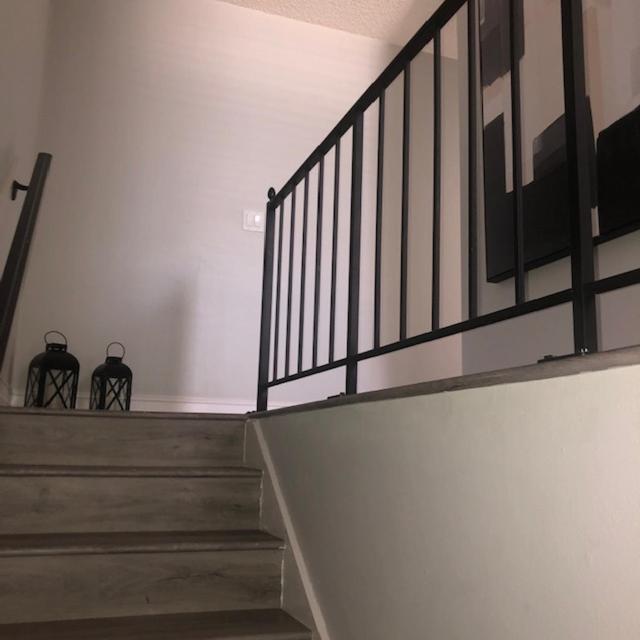 Modern Townhome Тампа Экстерьер фото